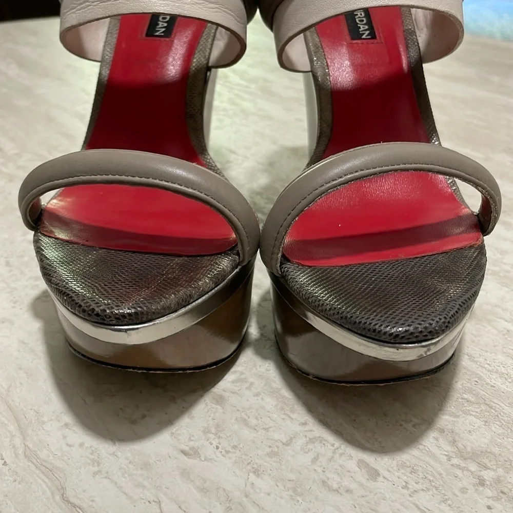 Charles Jourdan GLEE Slingback
Wedge Sandals *7 - Picture 3 of 7